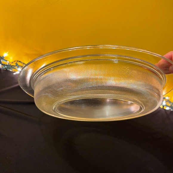 Mid century modern milk glass casserole raised lid - Picture 8 of 10